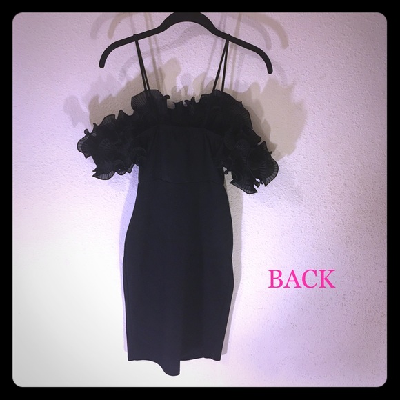 Black Dress Ruffle Top 💖 - Picture 4 of 7